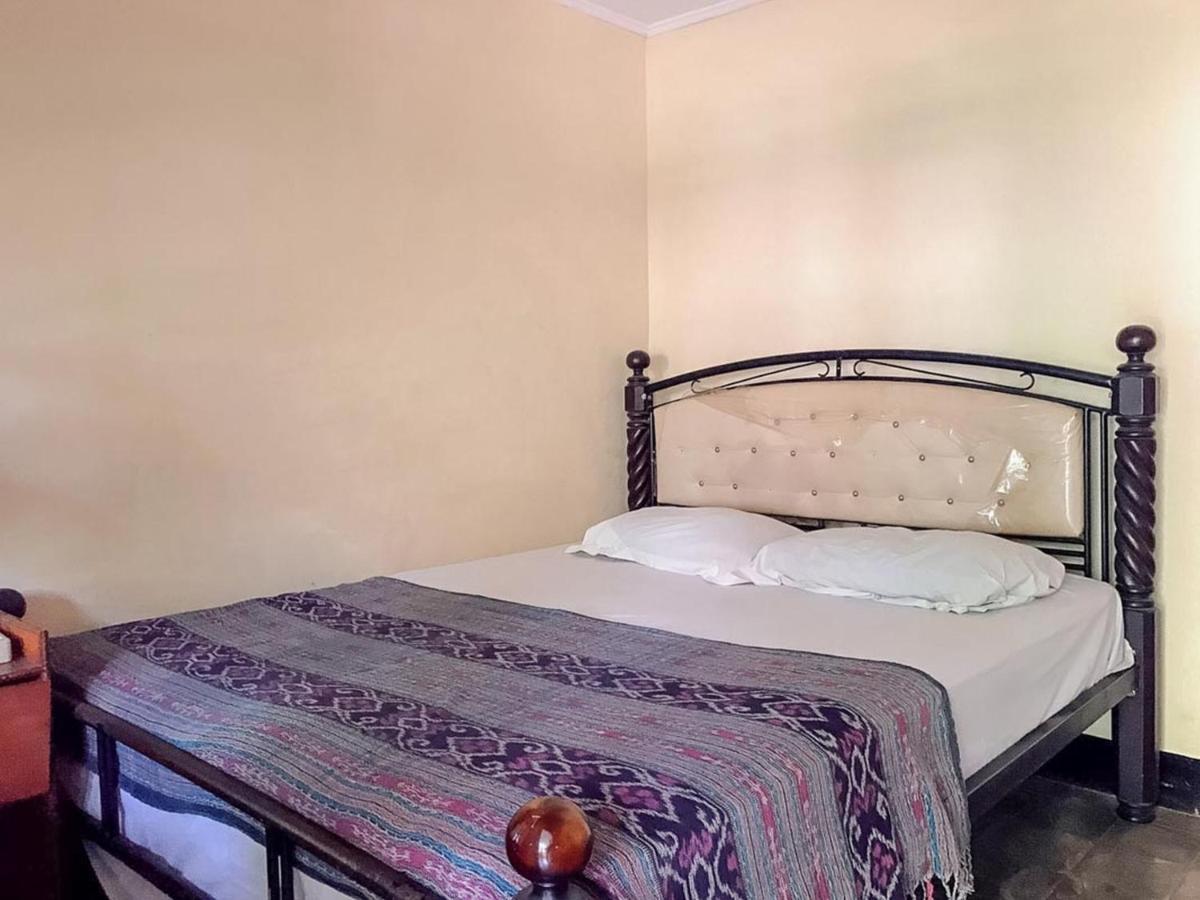 Oka Homestay Mitra Reddoorz 马塔兰 外观 照片