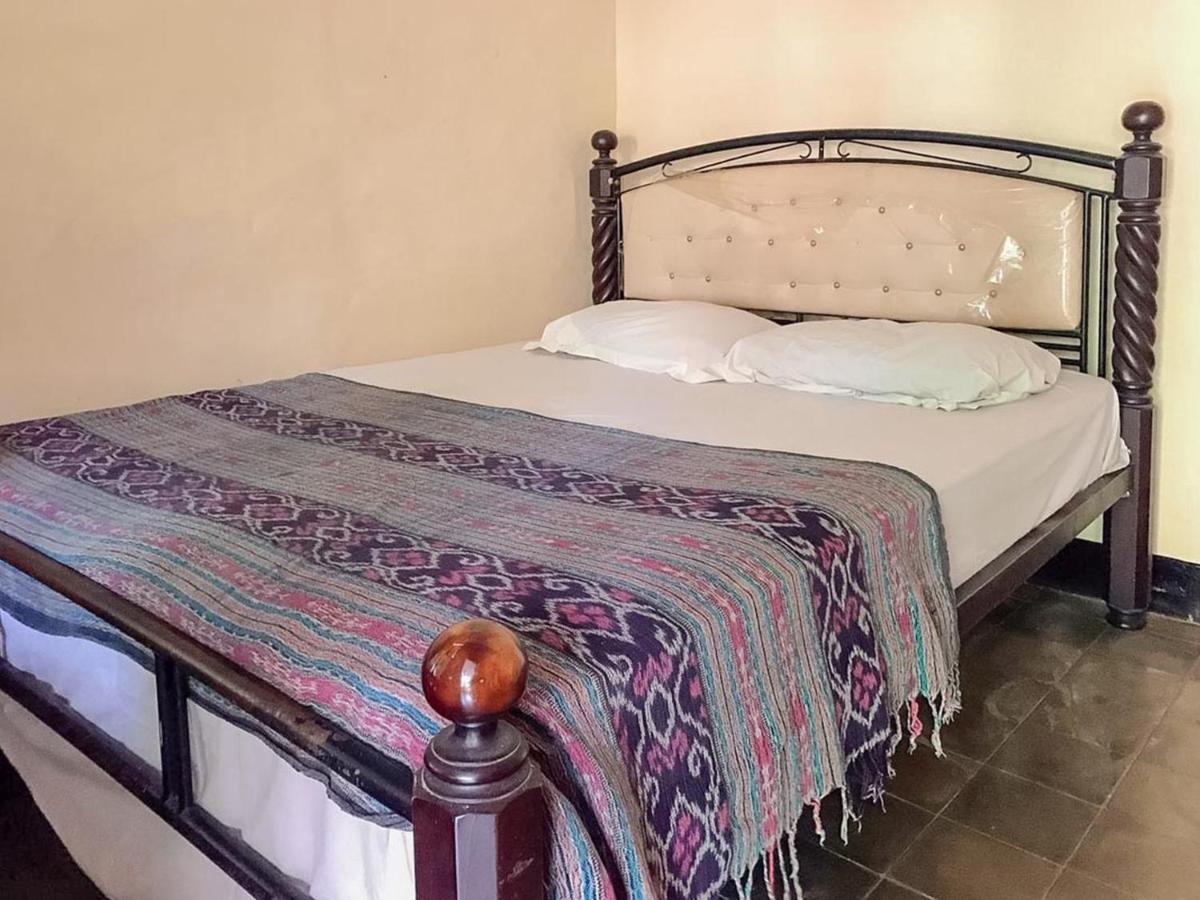 Oka Homestay Mitra Reddoorz 马塔兰 外观 照片