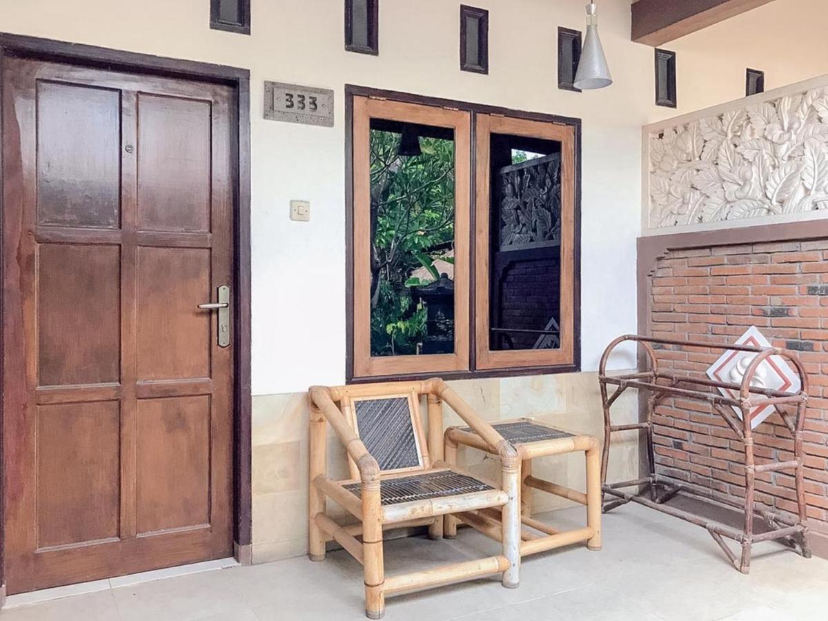Oka Homestay Mitra Reddoorz 马塔兰 外观 照片